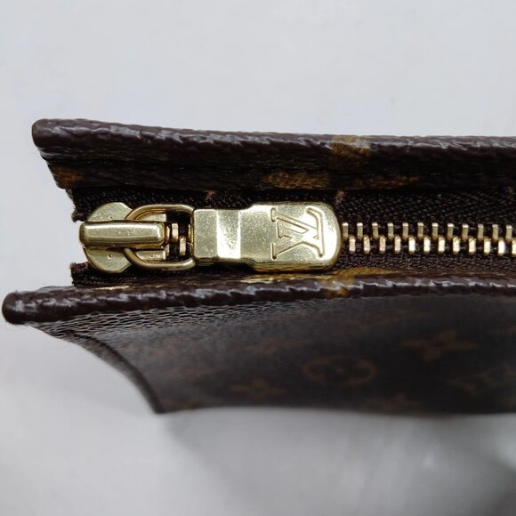 Louis Vuitton Cosmetic Pouch Poche Toilette 19 Brown Monogram mon390-103125 - Picture 11 of 16